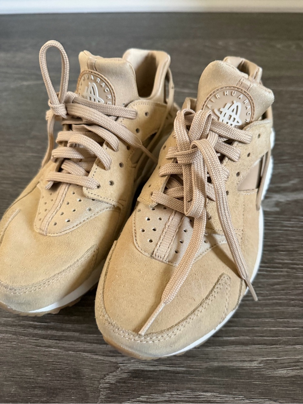 Nike Wmns Air Huarache Run SD 'Mushroom' - Picture 15 of 16